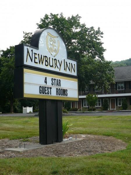 Newbury Inn Brookfield Екстер'єр фото
