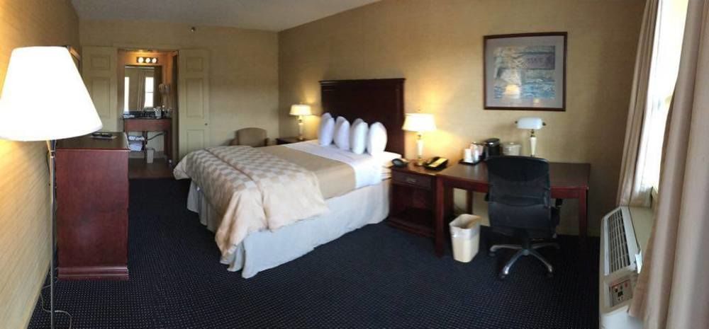 Newbury Inn Brookfield Екстер'єр фото